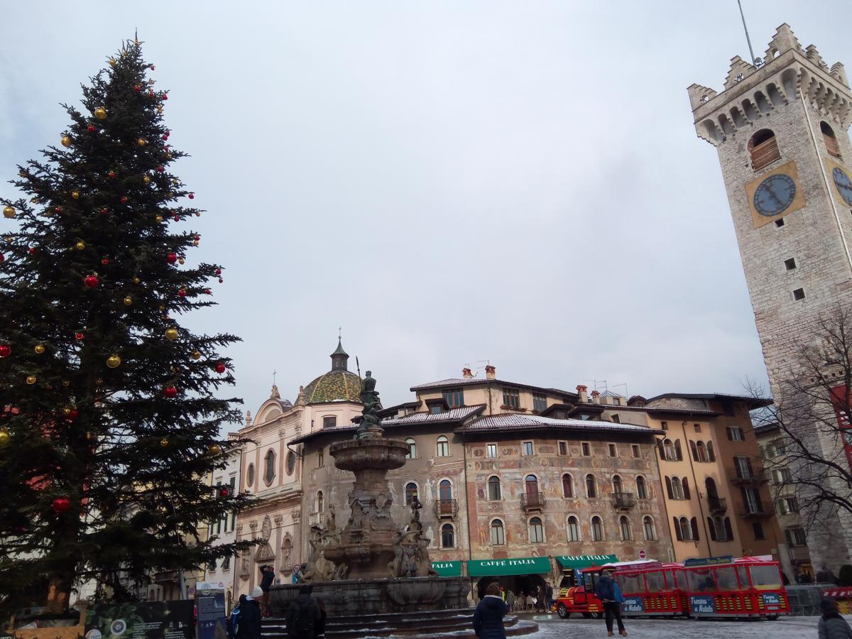 Alloggio Ponte Dei Cavalleggeri Hotel Trento Exterior foto